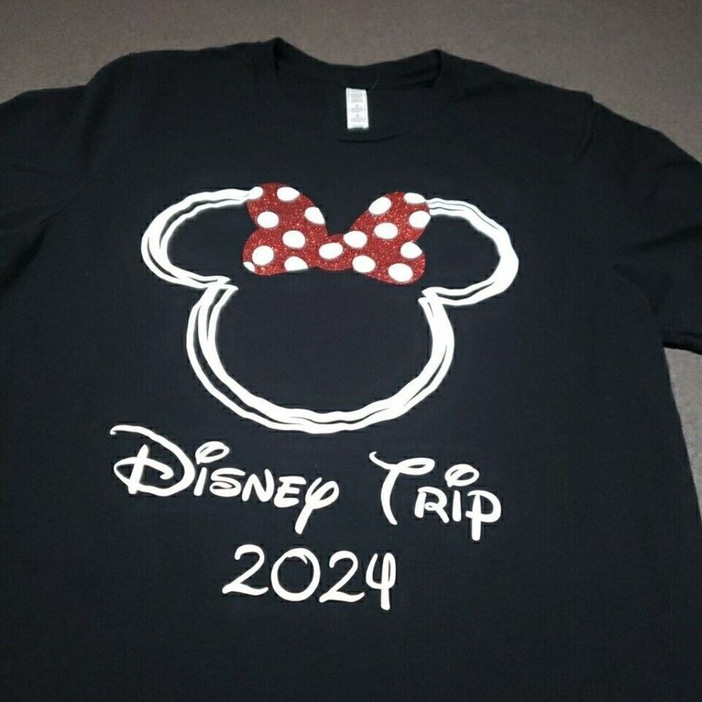 Disney Trip 2024 Black Fitted Women's sz M Short Sleeve T